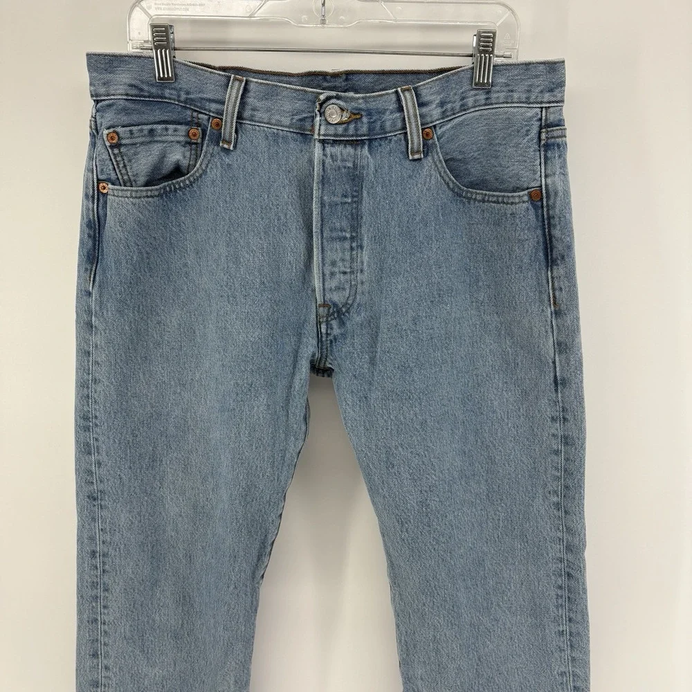 Levi's 501 Jeans Mens 34x29 Light Wash Straight Leg Button Fly Denim